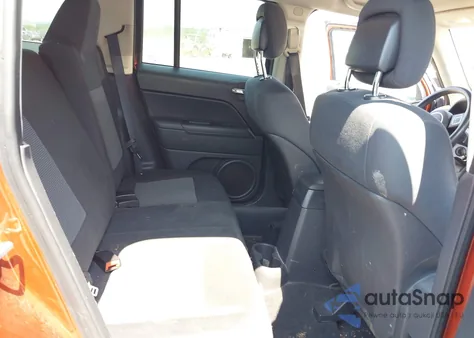 2012 Jeep Patriot Latitude z USA, uszkodzony, nr VIN 1C4NJRFB5CD588183